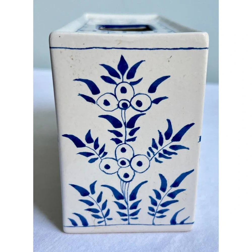 Royal Goedewaagen Delft Blue White Flower Brick Frog Williamsburg Holland